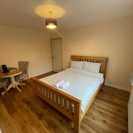 Daisy Appartement Whetstone Buitenkant foto