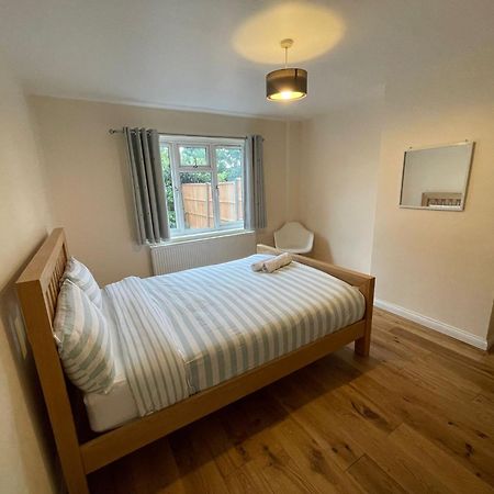 Daisy Appartement Whetstone Buitenkant foto